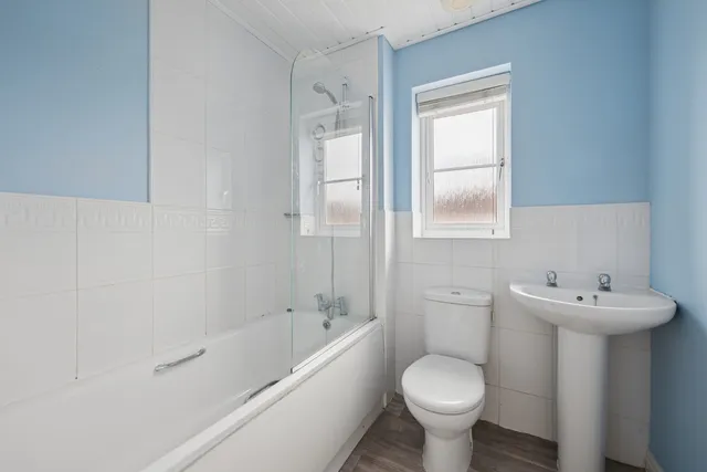 14 Kinsale Drive, Liverpool L19 5PH