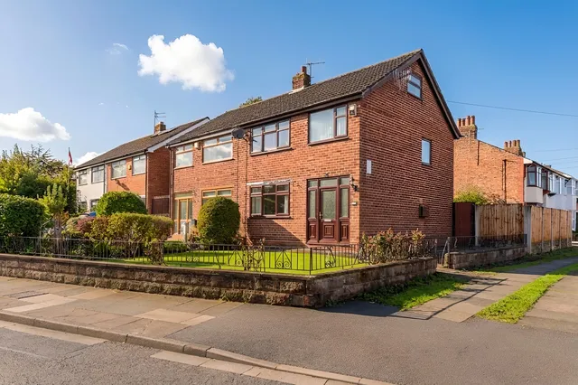 137 Deysbrook Lane, West Derby L12 4YE
