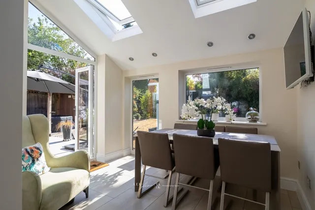 20 The Avenue, Camberley GU15 3NE