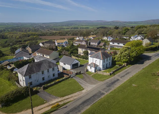 Brynview Reynoldston, Swansea SA3 1AE