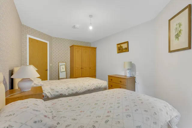 15 Balshaw Court Burlington Gardens, Leyland PR25 3EX