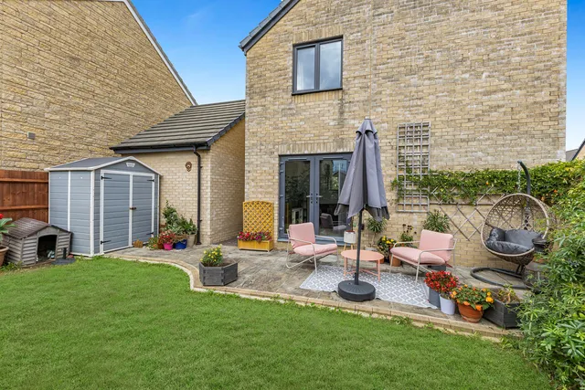 56 Blackberry Road, Frome BA11 5DY