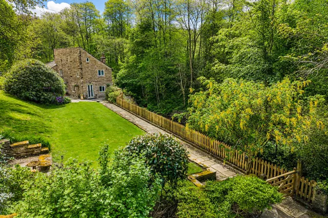 28 Mill Brow, Marple Bridge SK6 5LW