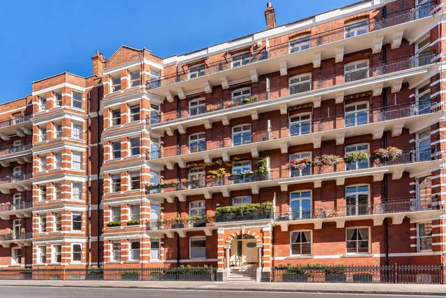 57 Ambrosden Avenue, London SW1P 1QG