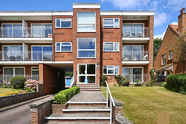 Flat 16 Marden Court, 32-34 Cooden Drive, East Sussex TN39 3DH