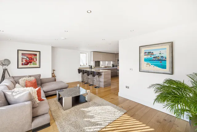 Flat 3, Innings House, 43 Palmeira Avenue, Hove BN3 3GE