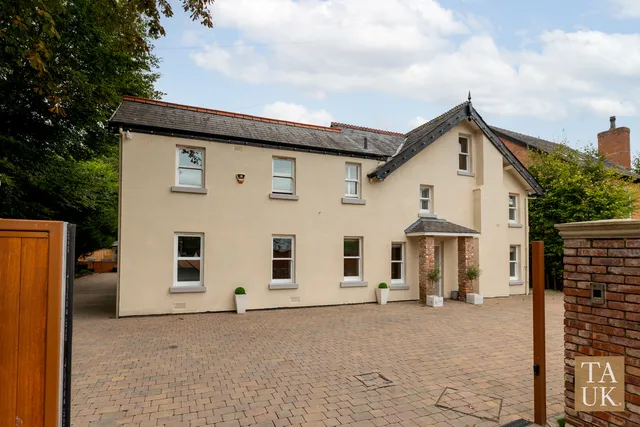 52 Freshfield Road, Formby L37 3HW