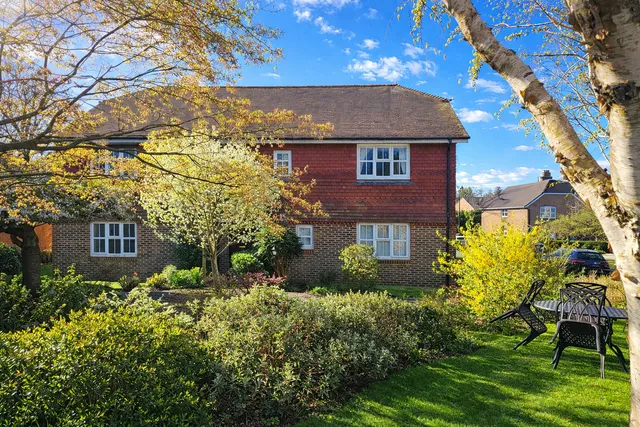 58 Rosehill, Billingshurst RH14 9QQ