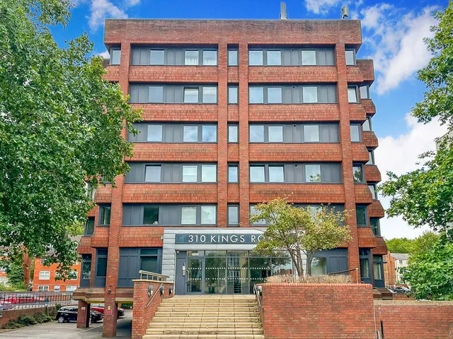 Flat 10, 310 Kings Road, Reading RG1 4FE