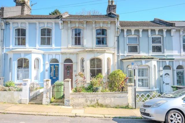 27 St. James Road, Hastings TN34 3LH