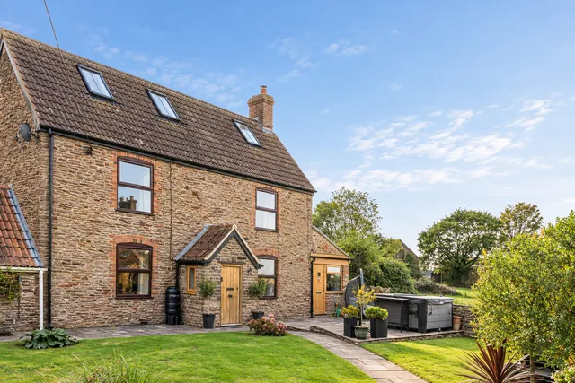 57 Frampton End Road, Bristol BS36 2JY