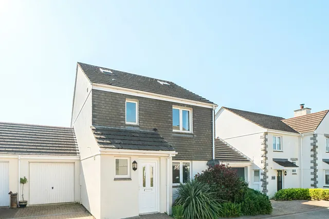 19 Oak Park, St Tudy PL30 3PG