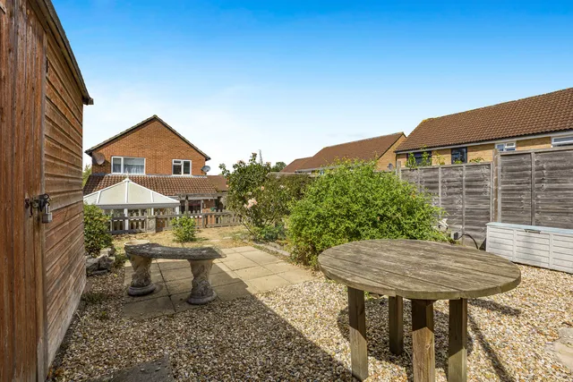 5 Linnet Way, Frome BA11 2UY