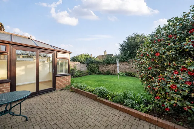 11 Frognal Gardens, Sittingbourne ME9 9HS