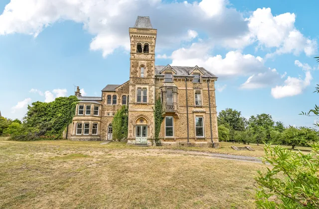 Gastard House Chapel Knapp, Corsham SN13 9PR