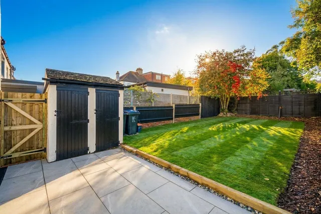 7 Amherst Crescent, Hove BN3 7EP