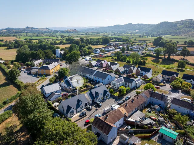 Hafan Heddwch Ger Y Llan, Carmarthen SA32 8HJ