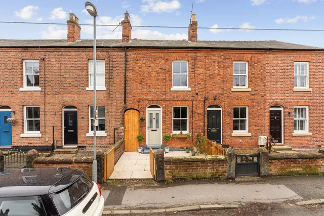 27 Hartford Road, Northwich CW9 8JA