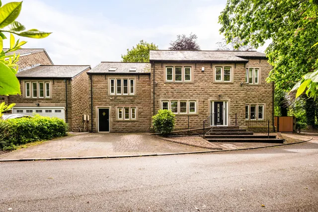 Lapwing House Hawkshead Fold, Glossop SK13 7GB