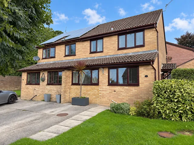 2 Heol Castell Coety, Bridgend CF31 1PU