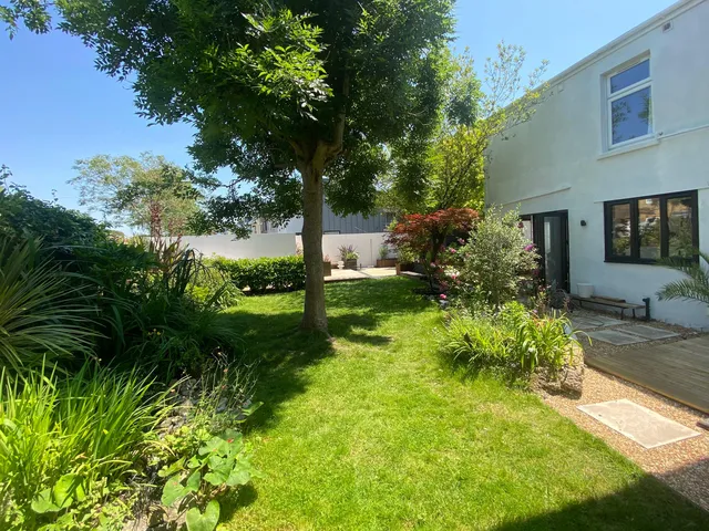 41 Sinah Lane, Hayling Island PO11 0HJ