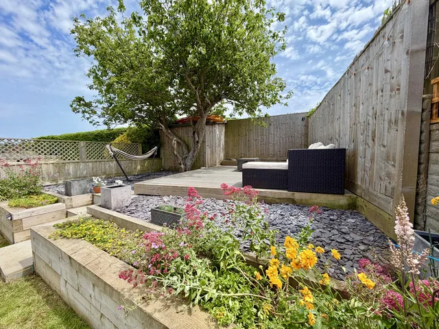 2 St. Saviours Road, Totland Bay PO39 0EZ