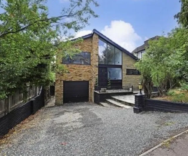 40a The Avenue, Loughton IG10 4PX