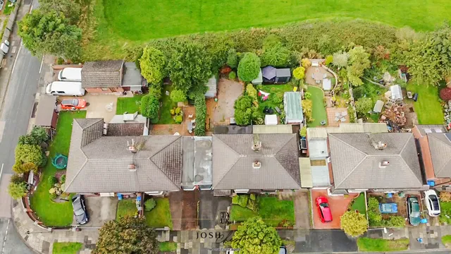 56 Worcester Road, Manchester M24 1WZ