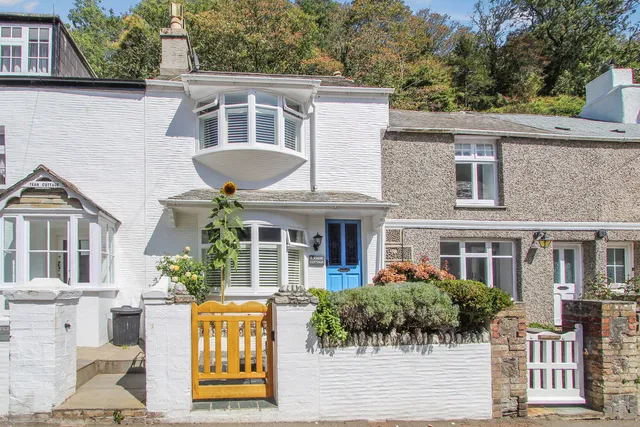 Coombe Cottage The Coombes, Looe PL13 2RQ