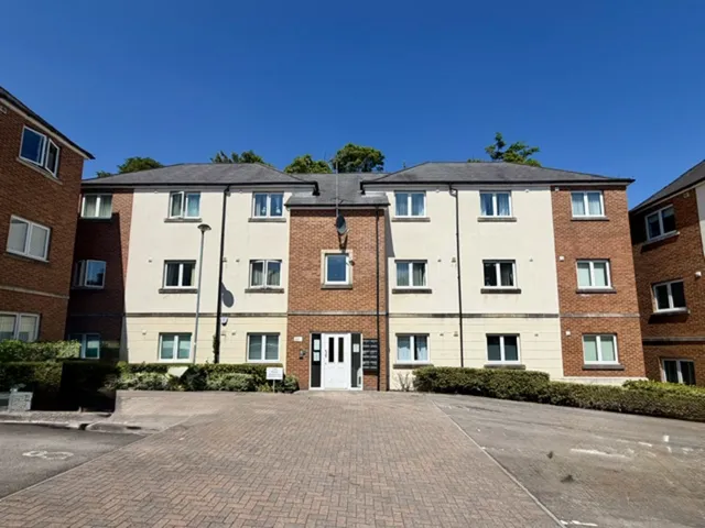 Flat 6, Llyn House Golden Mile View, Newport NP20 3PJ