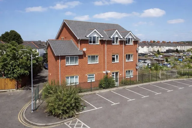 8 Telford Court Telford Street, Newport NP19 0BE