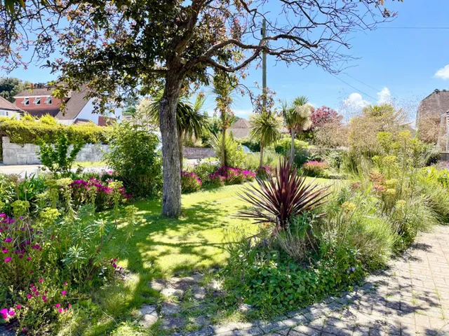 54 The Fairway, Sandown PO36 9EG