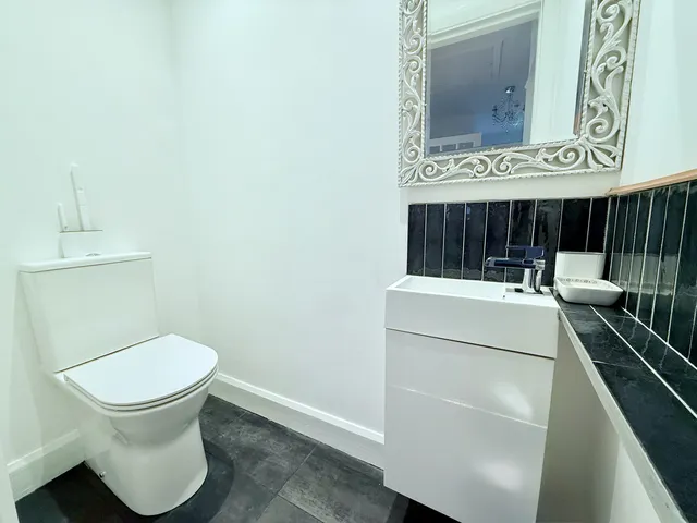 464 Wickham Road, Shirley CR0 8DJ
