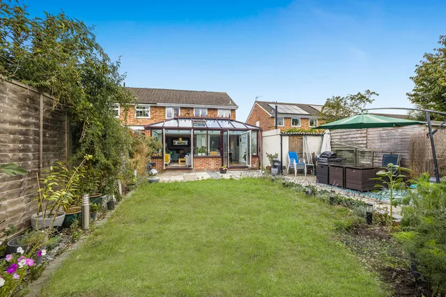 63 Underwood Road, Reading RG30 3LZ