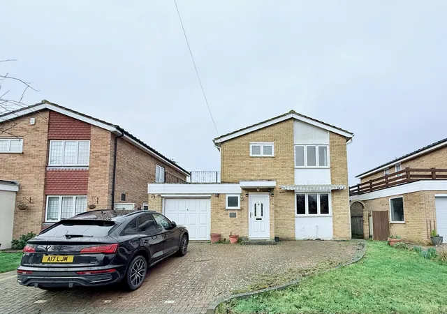 53 Farm Drive, Bromley CR0 8HX
