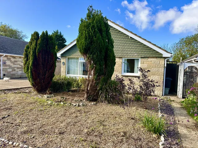 27 Bannock Road, Isle Of Wight PO38 2RD