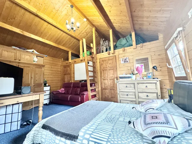 21 Mayfield Road, Ryde PO33 3PR
