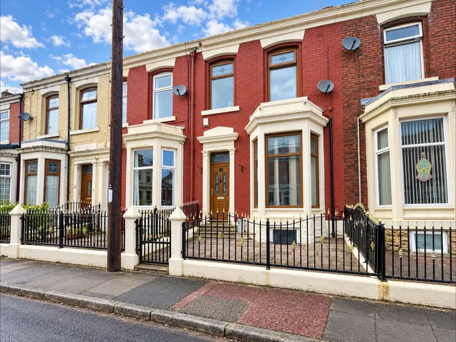 22 Burlington Street, Blackburn BB2 6ES