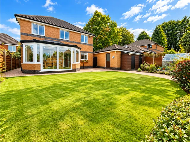 23 Old Gates Drive, Blackburn BB2 5BY