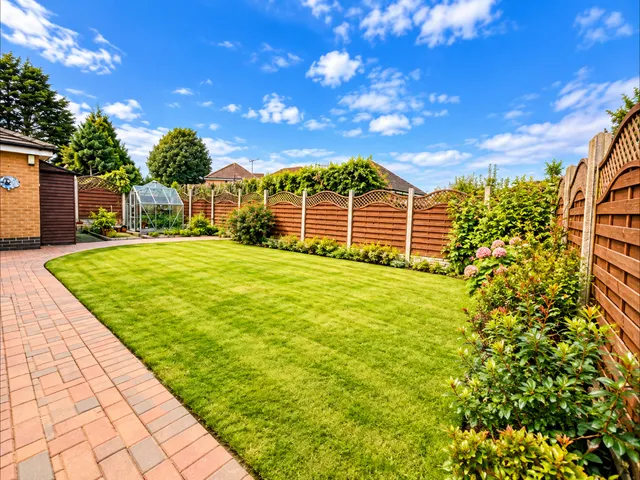 23 Old Gates Drive, Blackburn BB2 5BY