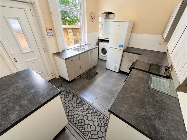 5 East View Terrace, Blackburn BB2 4SP