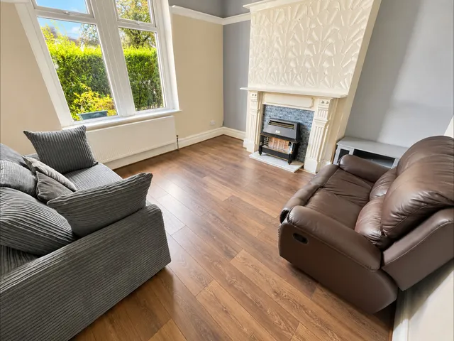 5 East View Terrace, Blackburn BB2 4SP