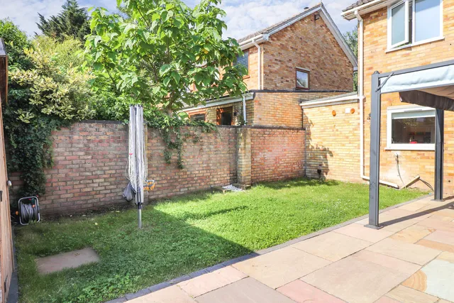 27 Orwell Crescent, Great Yarmouth NR31 9NZ