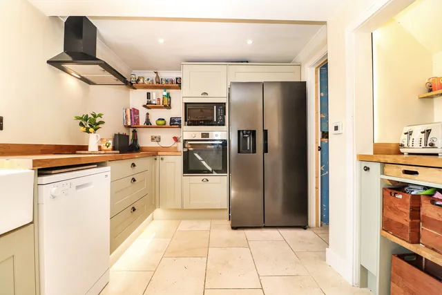 27 Orwell Crescent, Great Yarmouth NR31 9NZ