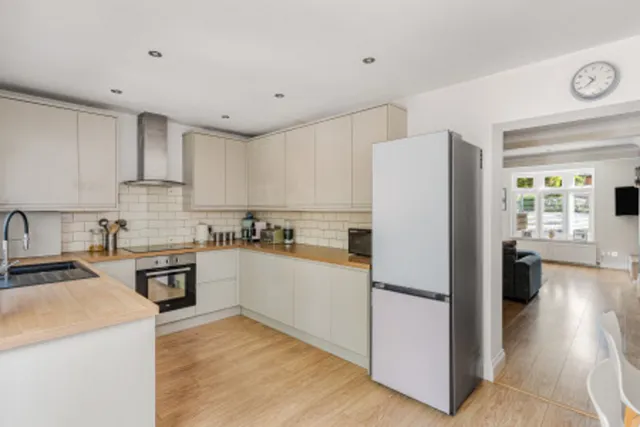 38 Kirksted Road, Morden SM4 6NJ
