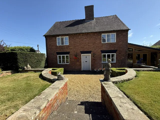 Town End Farm House Lichfield Road, Abbots Bromley WS15 3DL