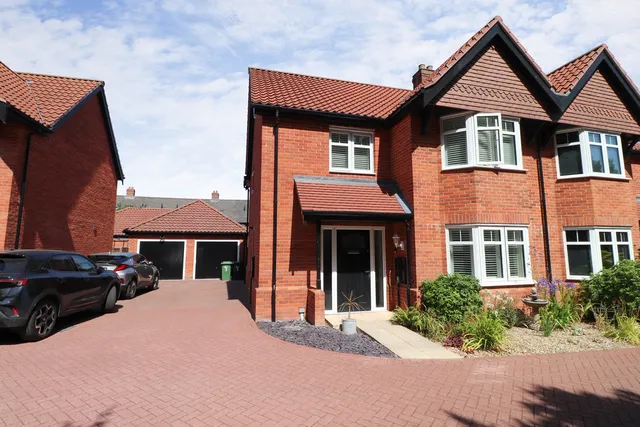 3 Vaughan Close, Cromer NR27 0FE