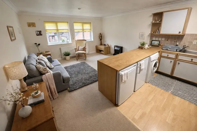48 The Beeches, St. Albans AL2 2NL