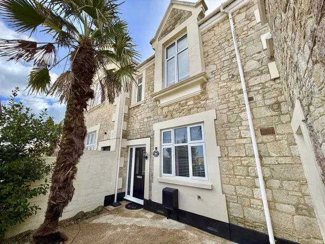 Windsor House Seagrove Drive, Sandown PO36 9AB