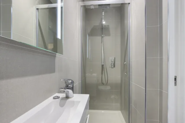 Flat 4, Walsingham House, 1331 High Road, Whetstone N20 9HR